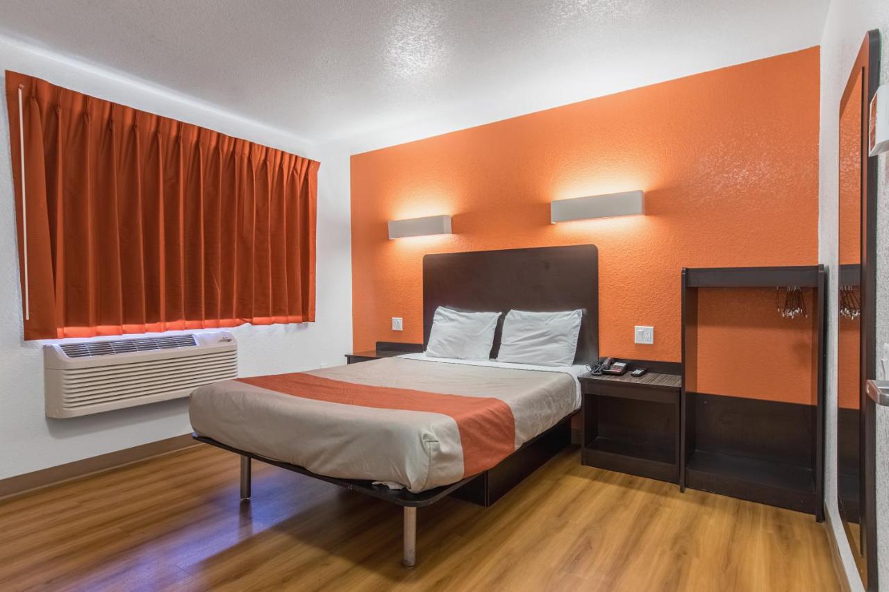 Motel 6 Bakersfield Zewnętrze zdjęcie