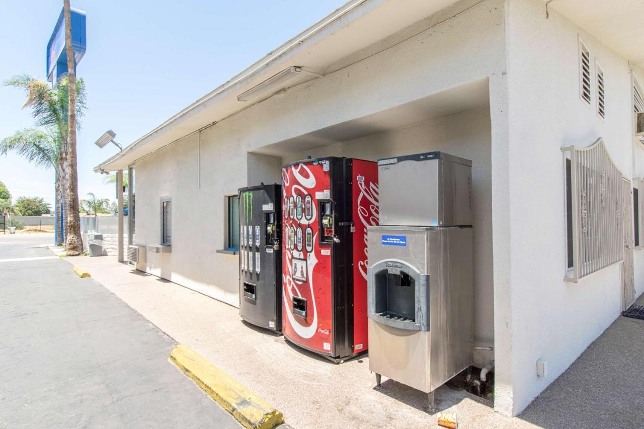 Motel 6 Bakersfield Zewnętrze zdjęcie