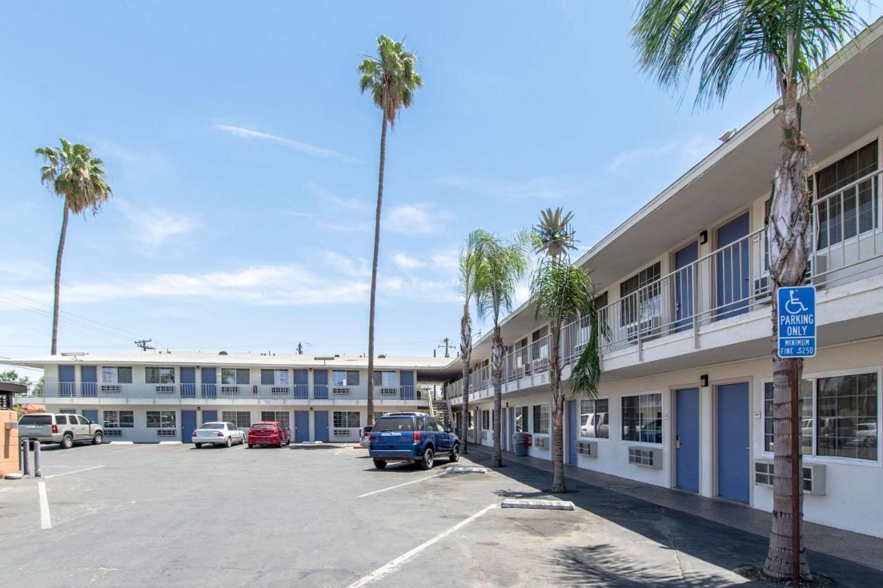 Motel 6 Bakersfield Zewnętrze zdjęcie