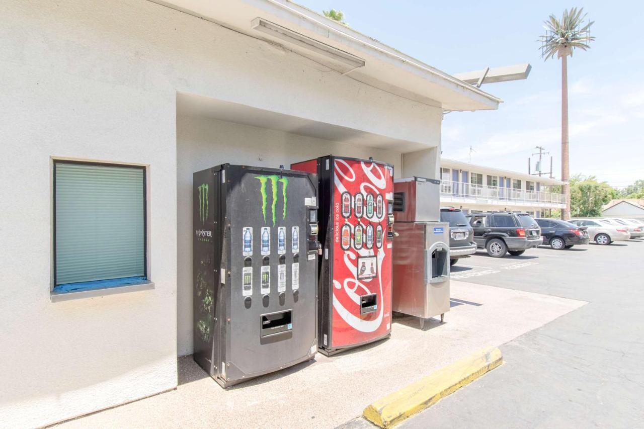 Motel 6 Bakersfield Zewnętrze zdjęcie